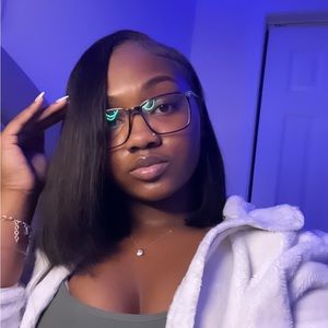 Meet your Posher, Alanah